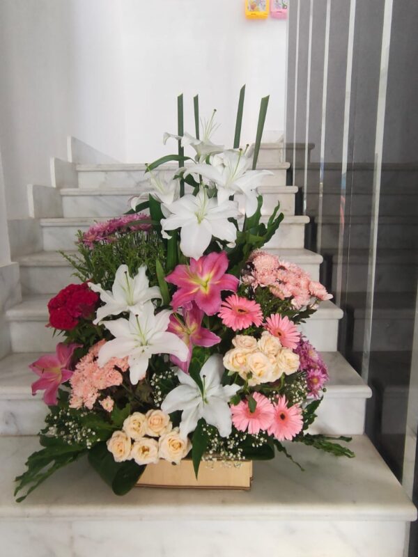 flower basket send to cairo